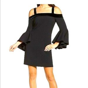 Chelsea28 Women Velvet Trim Ruffle Sleeve Shift dr